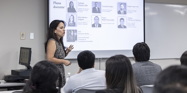 Maestría En Tributación Y Política Fiscal Recibió A Alumnos Del Periodo ...